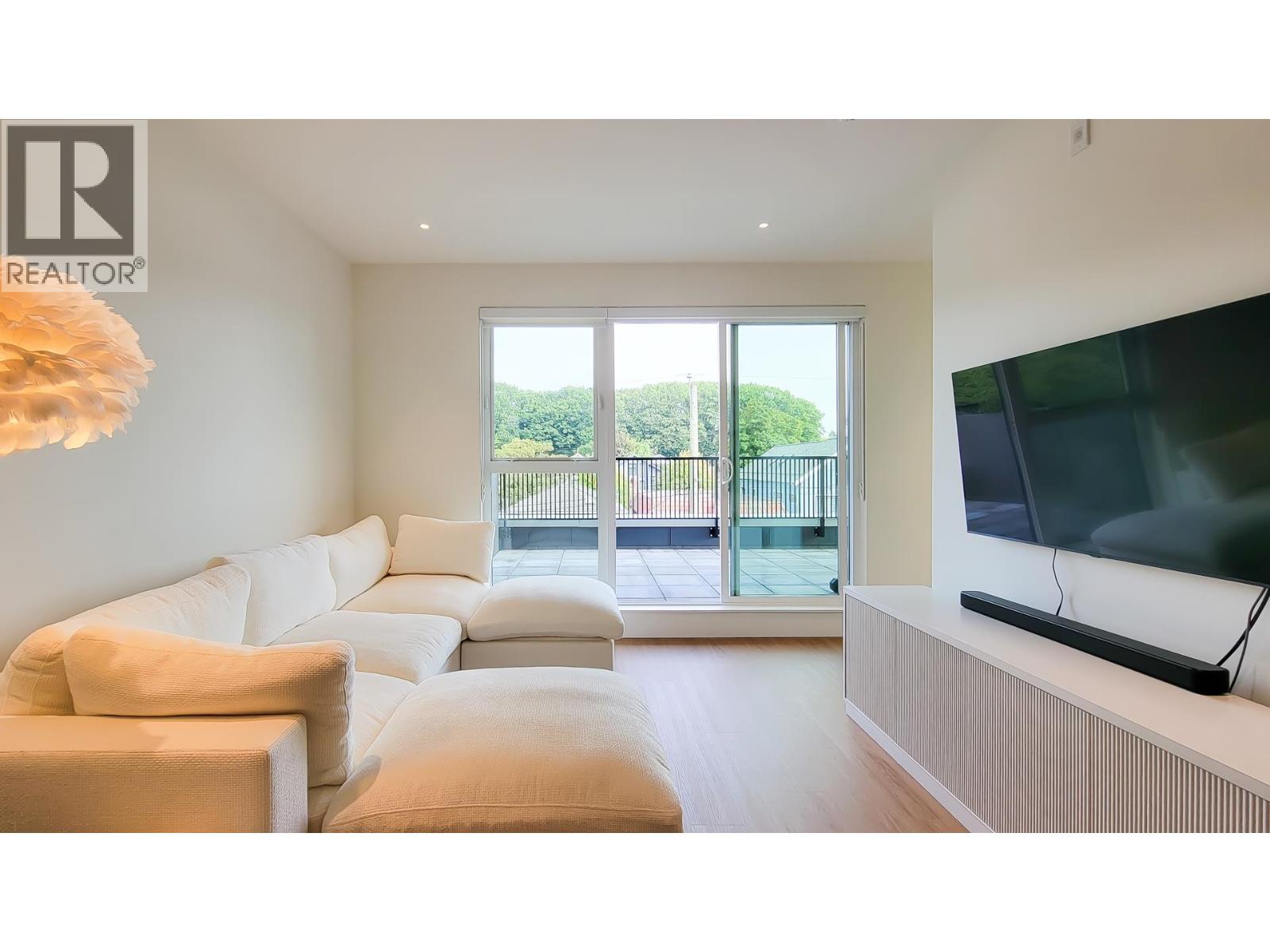 401 2235 E Broadway, Vancouver, British Columbia  V5N 0J5 - Photo 4 - R3047663