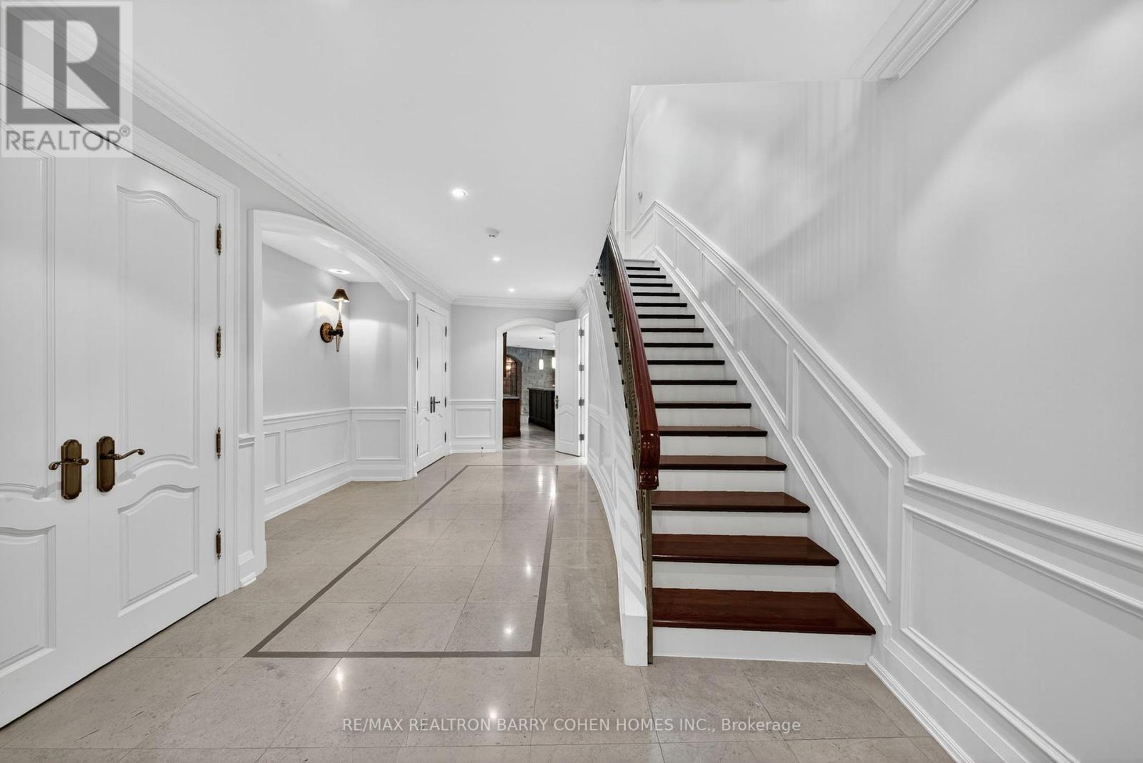 36 Old Yonge Street, Toronto, Ontario  M2P 1P7 - Photo 37 - C12438497