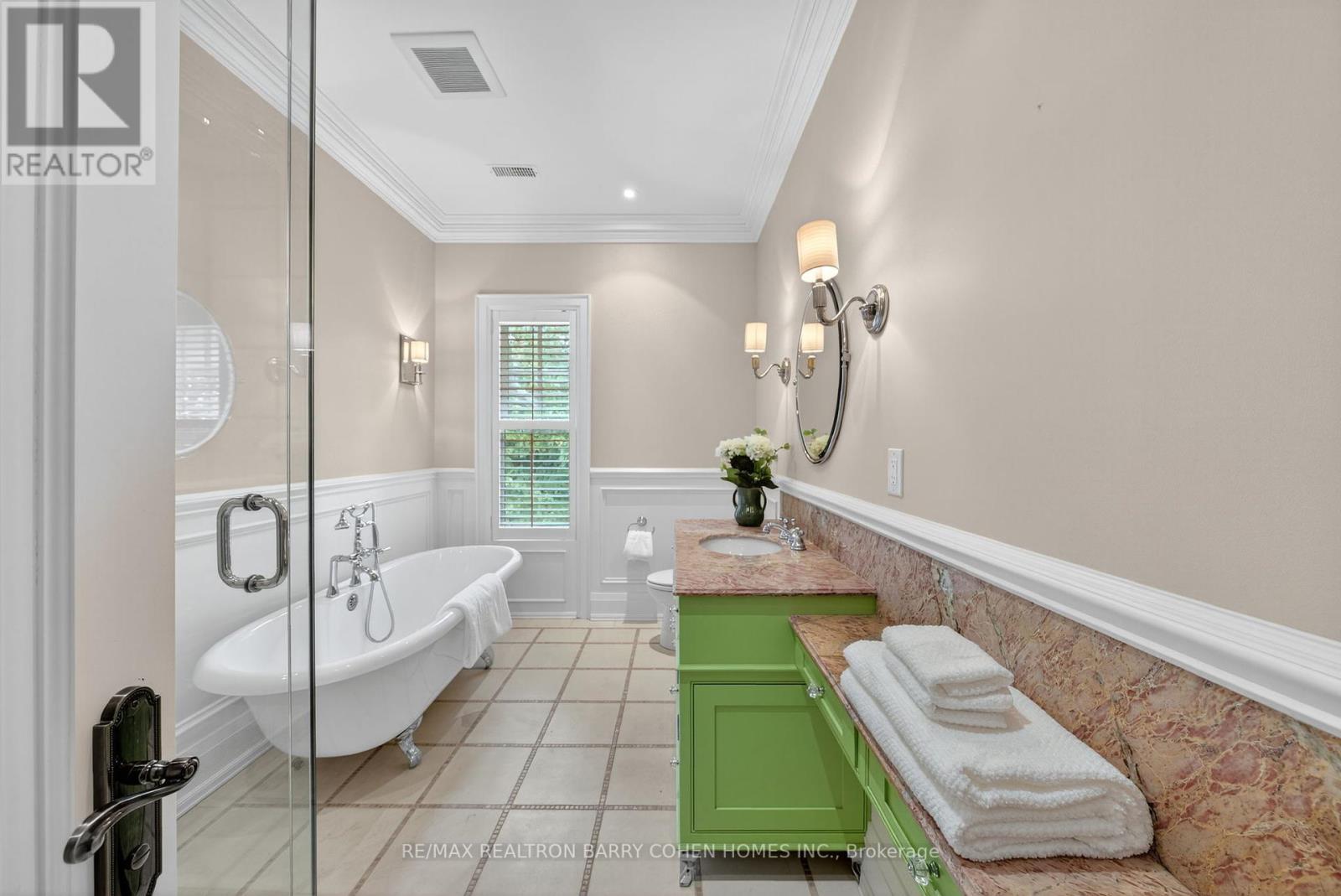 36 Old Yonge Street, Toronto, Ontario  M2P 1P7 - Photo 32 - C12438497