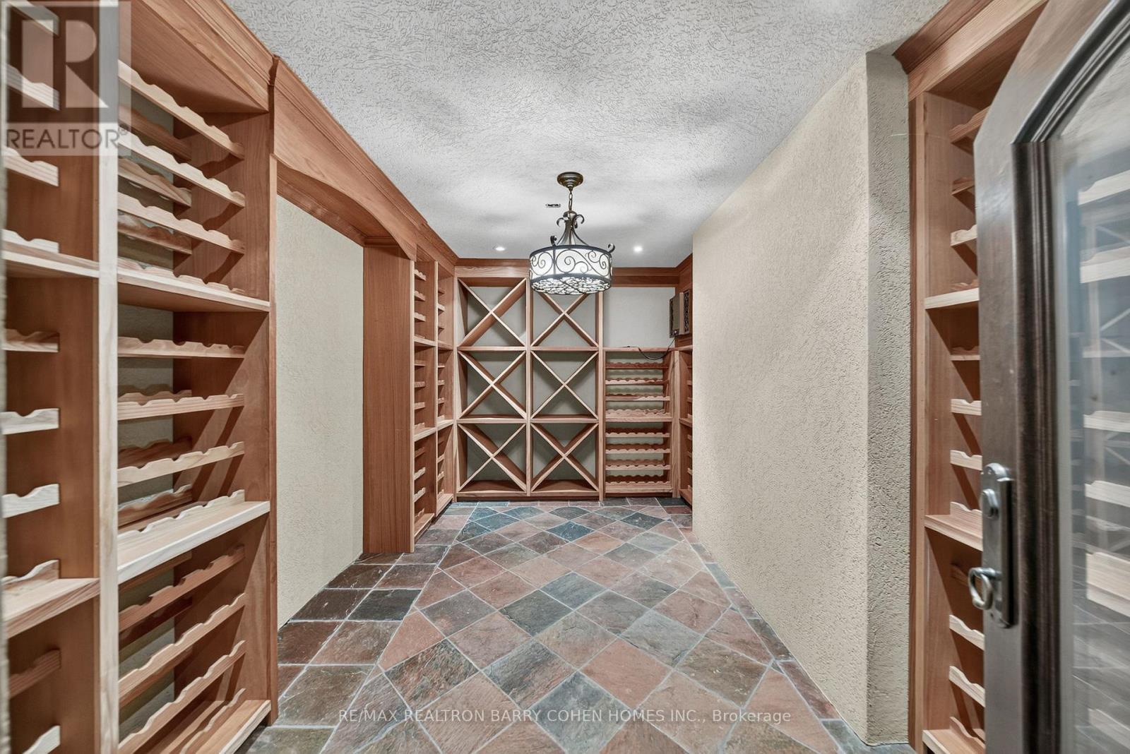 36 Old Yonge Street, Toronto, Ontario  M2P 1P7 - Photo 40 - C12438497