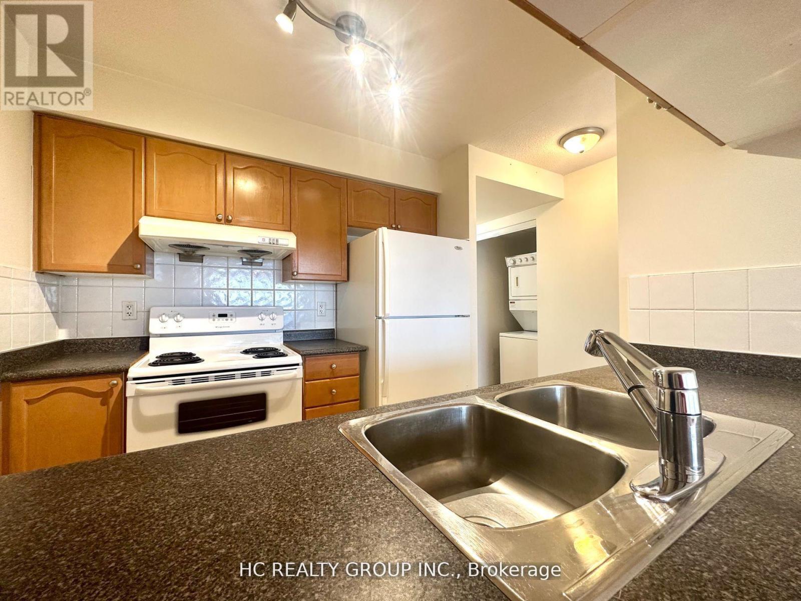 635 - 18 Mondeo Drive, Toronto, Ontario  M1P 5C8 - Photo 6 - E12451007