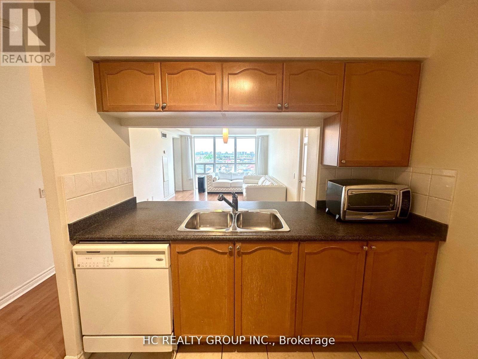 635 - 18 Mondeo Drive, Toronto, Ontario  M1P 5C8 - Photo 8 - E12451007