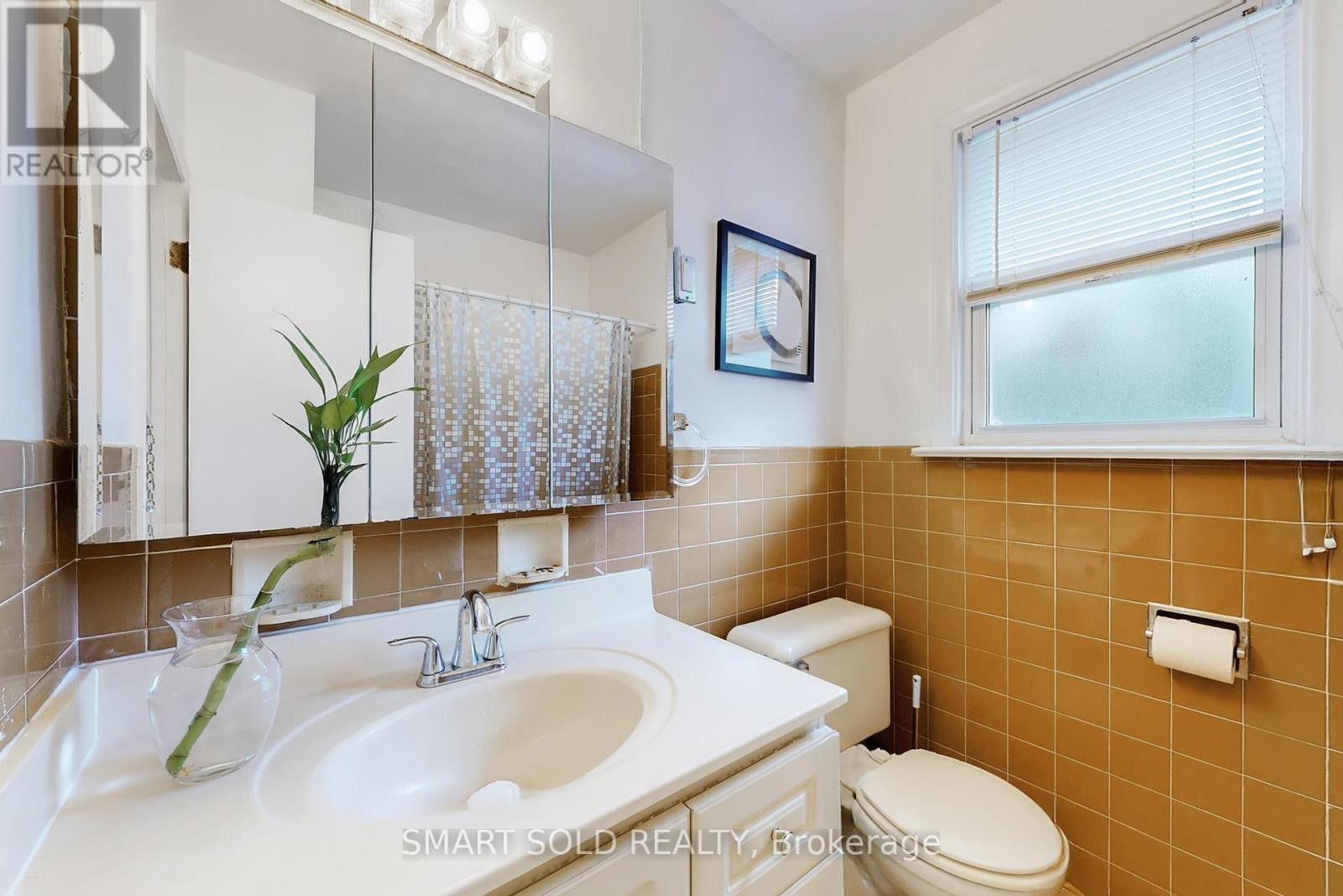 21 Sunmount Road, Toronto, Ontario  M1T 2A4 - Photo 20 - E12451015