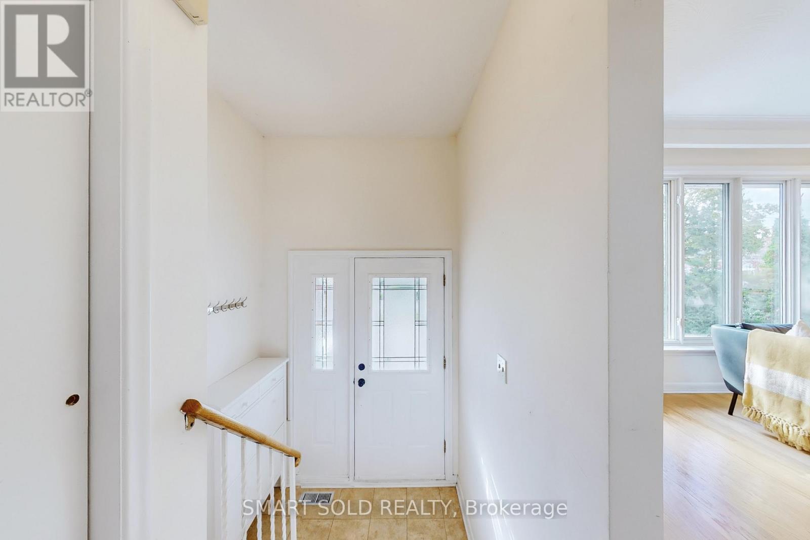 21 Sunmount Road, Toronto, Ontario  M1T 2A4 - Photo 21 - E12451015