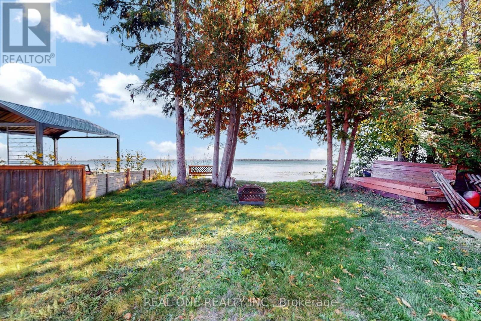 241 Rockaway Beach Place, Innisfil, Ontario  L0L 1K0 - Photo 10 - N12450987