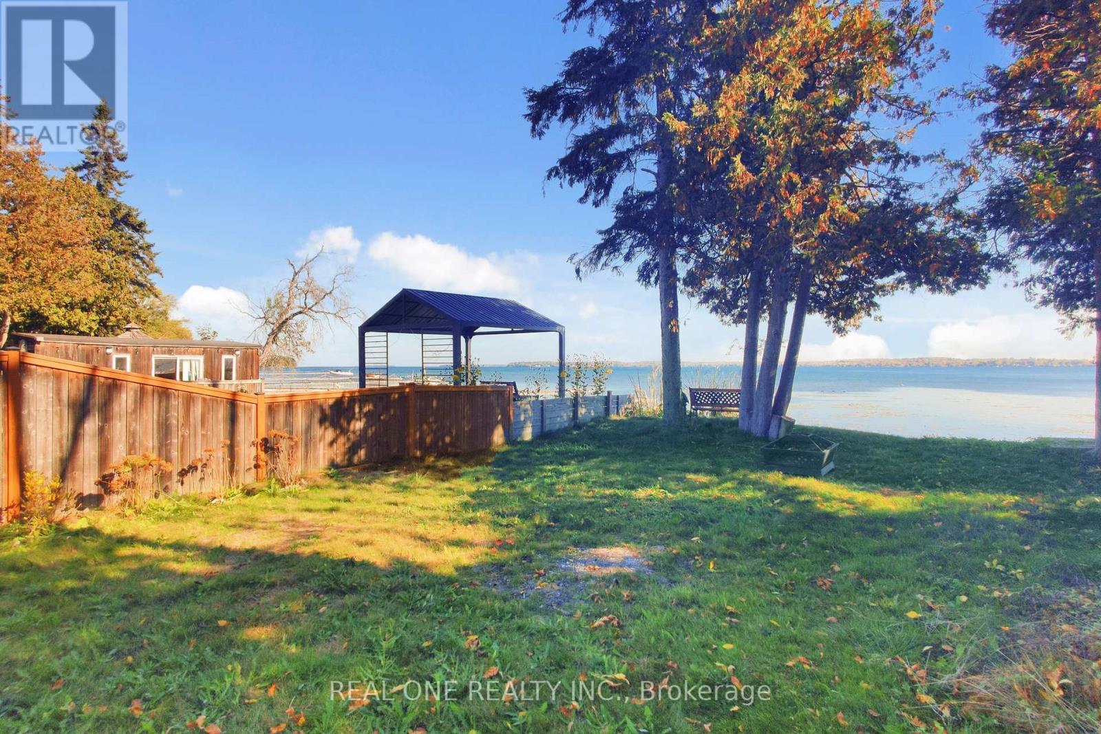 241 Rockaway Beach Place, Innisfil, Ontario  L0L 1K0 - Photo 13 - N12450987
