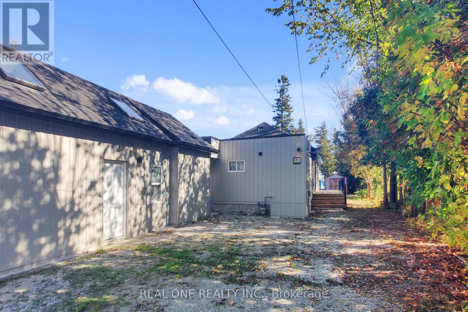 241 Rockaway Beach Place, Innisfil, Ontario  L0L 1K0 - Photo 26 - N12450987