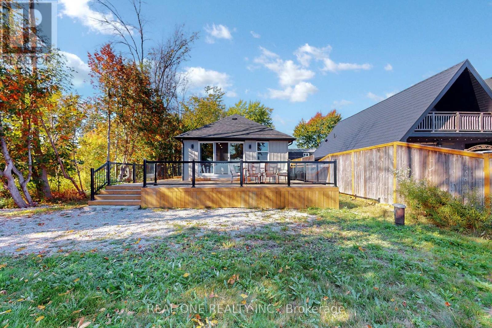 241 Rockaway Beach Place, Innisfil, Ontario  L0L 1K0 - Photo 8 - N12450987