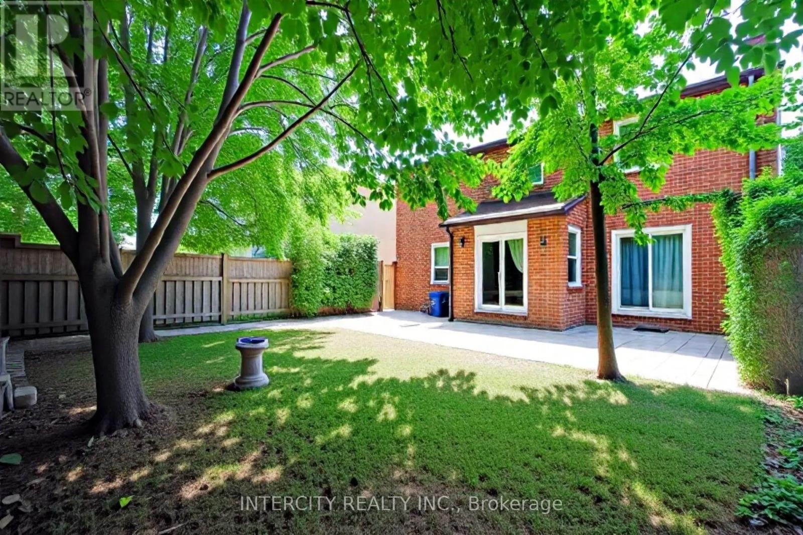 85 Houseman Crescent, Richmond Hill, Ontario  L4C 7S7 - Photo 23 - N12450998