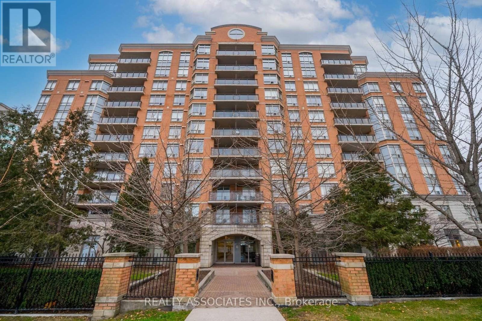 303 - 130 POND DRIVE, Markham, Ontario