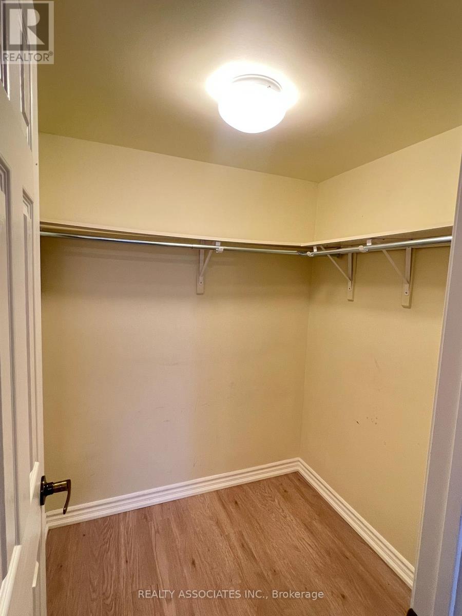 303 - 130 Pond Drive, Markham, Ontario  L3T 7W5 - Photo 24 - N12451008