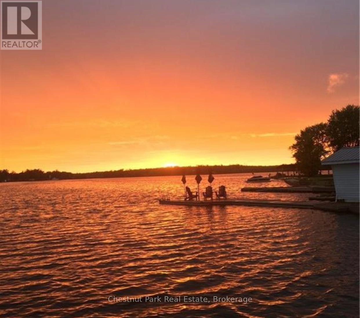 3547 Lauderdale Pt. Crescent, Severn, Ontario  P0E 1N0 - Photo 2 - S12451023