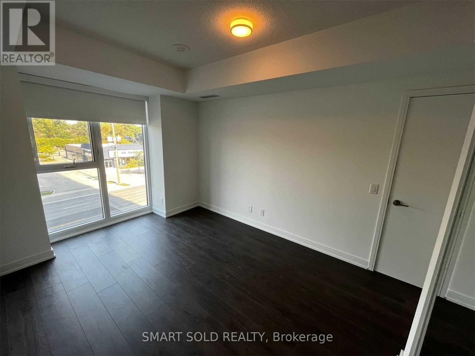 304 - 30 Samuel Wood Way, Toronto, Ontario  M9B 0C9 - Photo 10 - W12450988