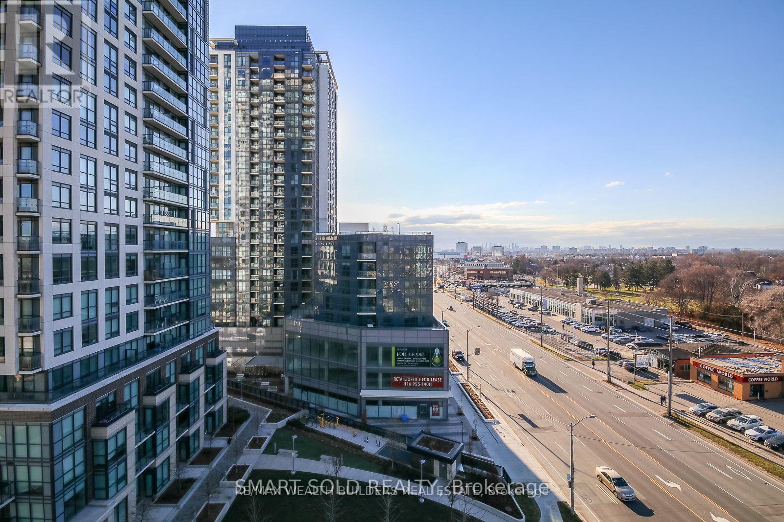 304 - 30 Samuel Wood Way, Toronto, Ontario  M9B 0C9 - Photo 2 - W12450988
