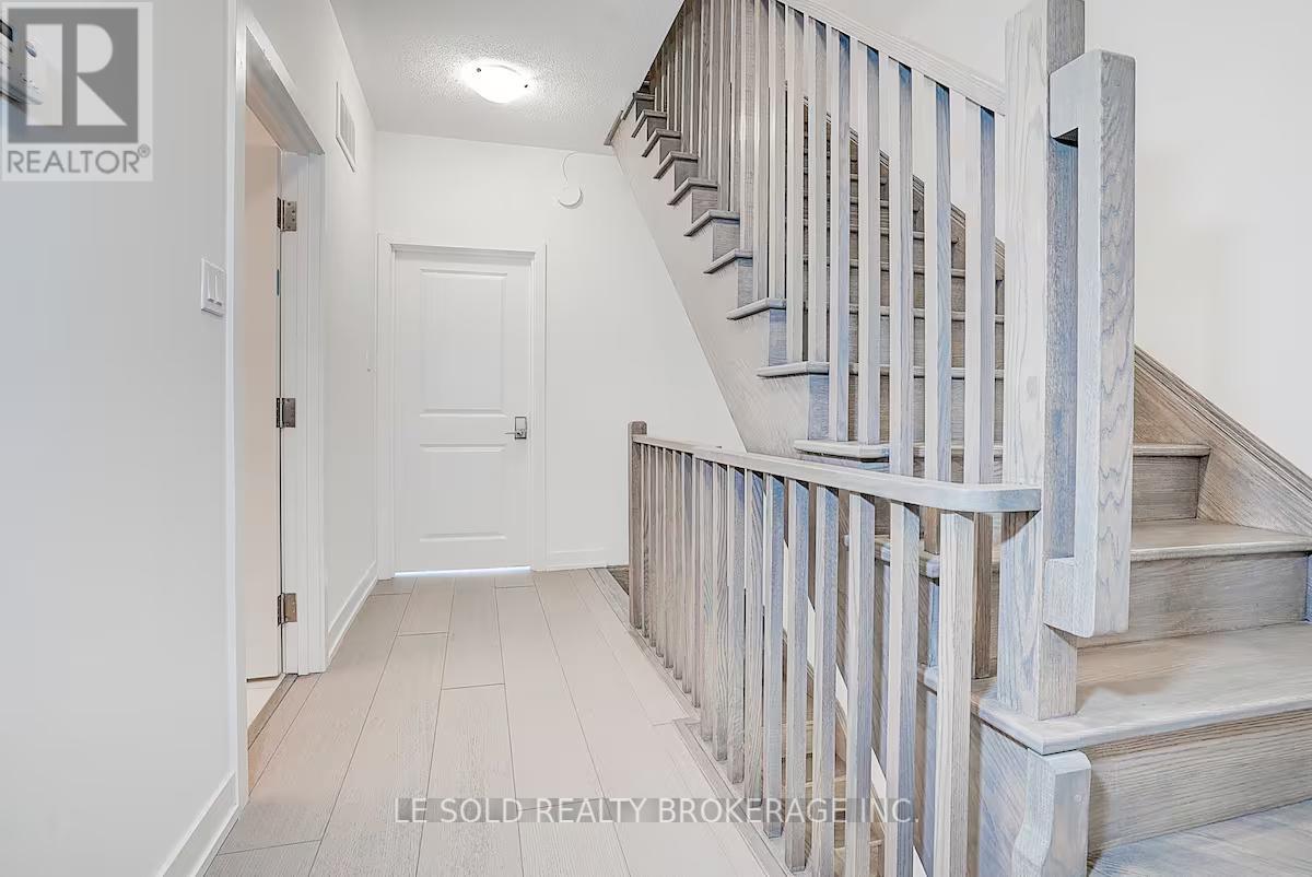 89 Frederick Tisdale Drive, Toronto, Ontario  M3K 0C6 - Photo 14 - W12450991