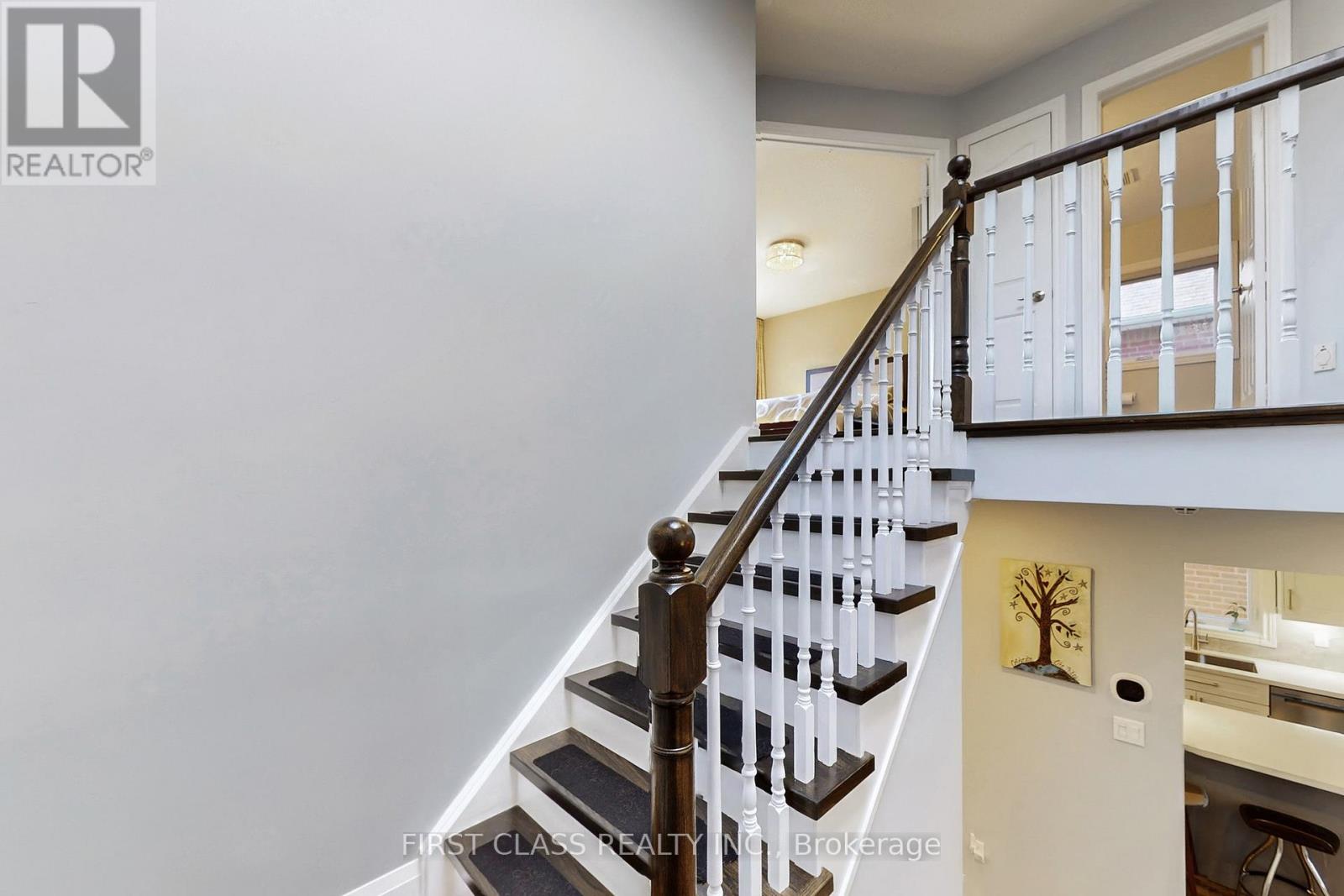 5244 Floral Hill Crescent, Mississauga, Ontario  L5V 1V4 - Photo 17 - W12450992