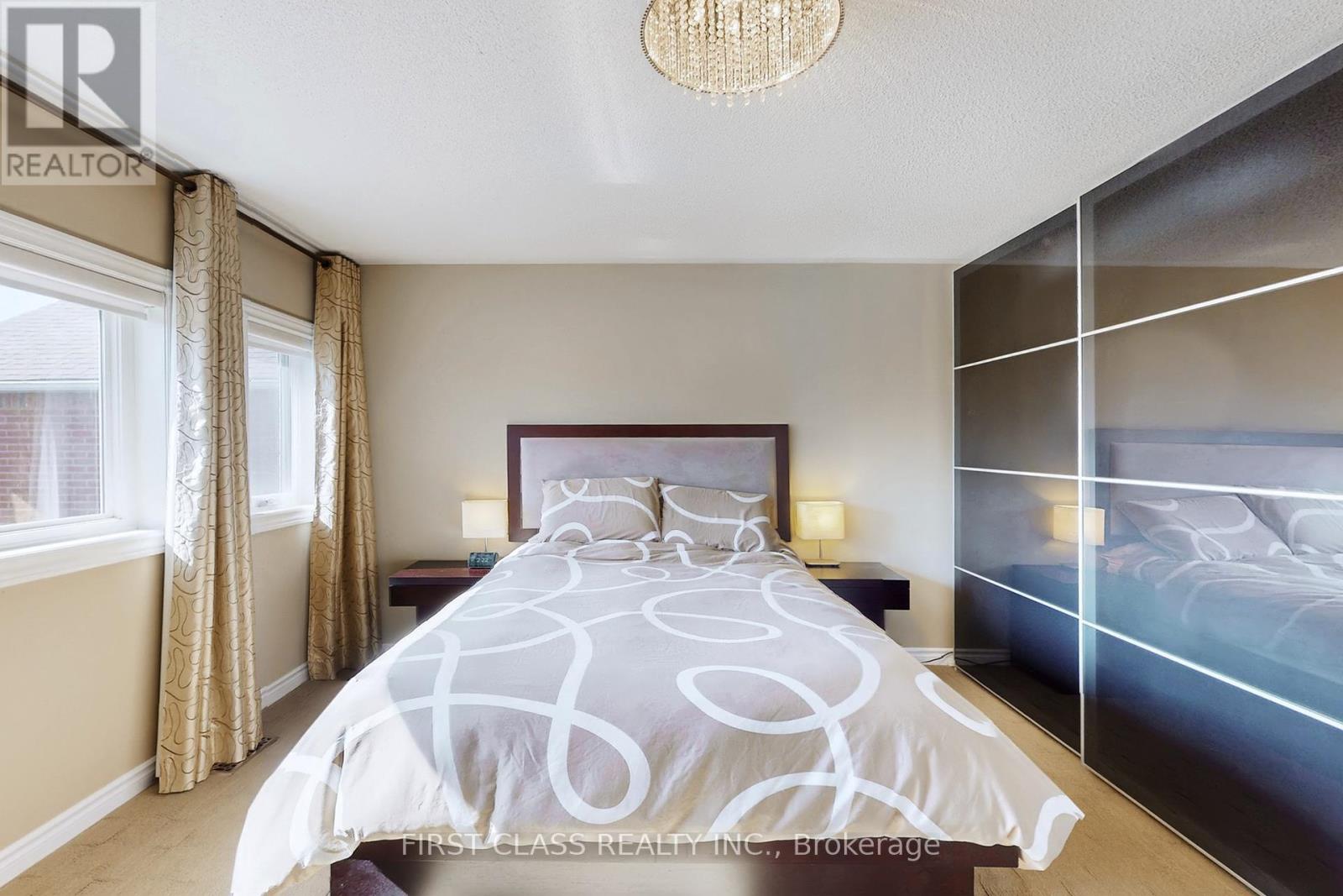 5244 Floral Hill Crescent, Mississauga, Ontario  L5V 1V4 - Photo 20 - W12450992