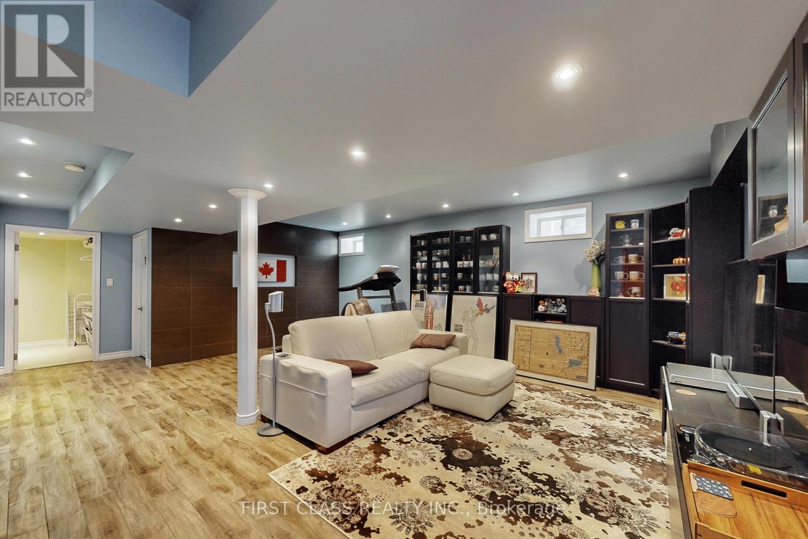 5244 Floral Hill Crescent, Mississauga, Ontario  L5V 1V4 - Photo 30 - W12450992