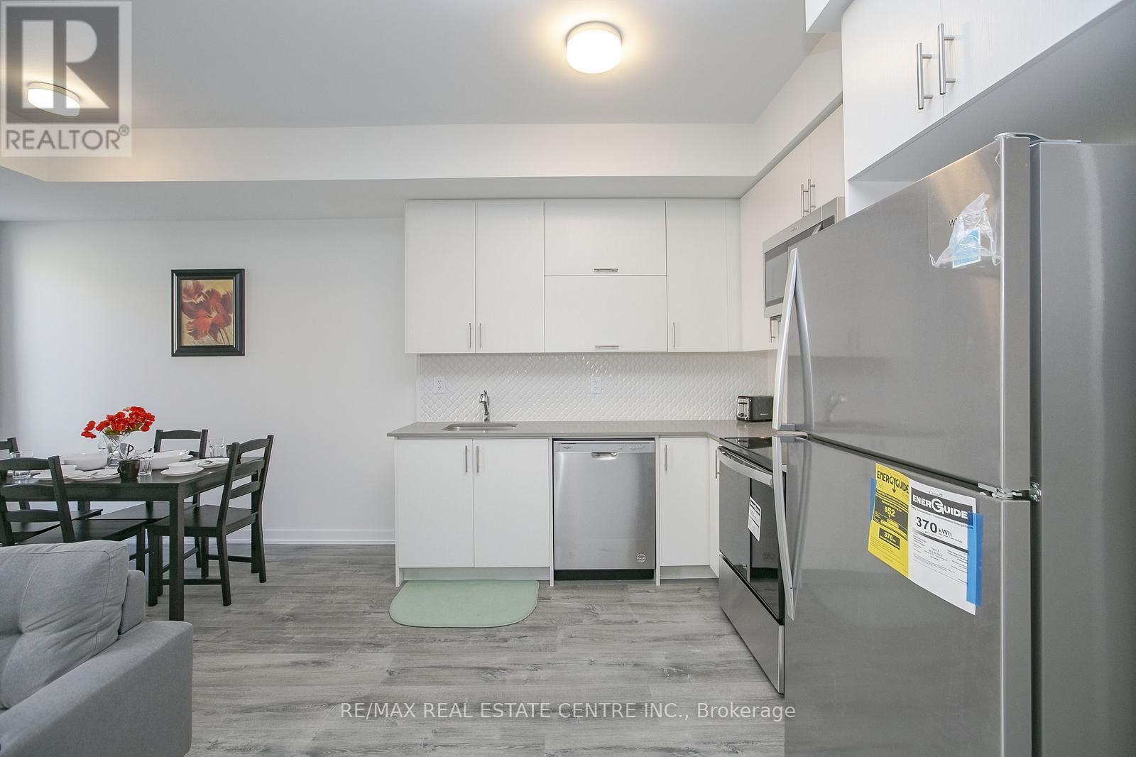 4 - 3556 Colonial Drive, Mississauga, Ontario  L5L 5T3 - Photo 12 - W12451016