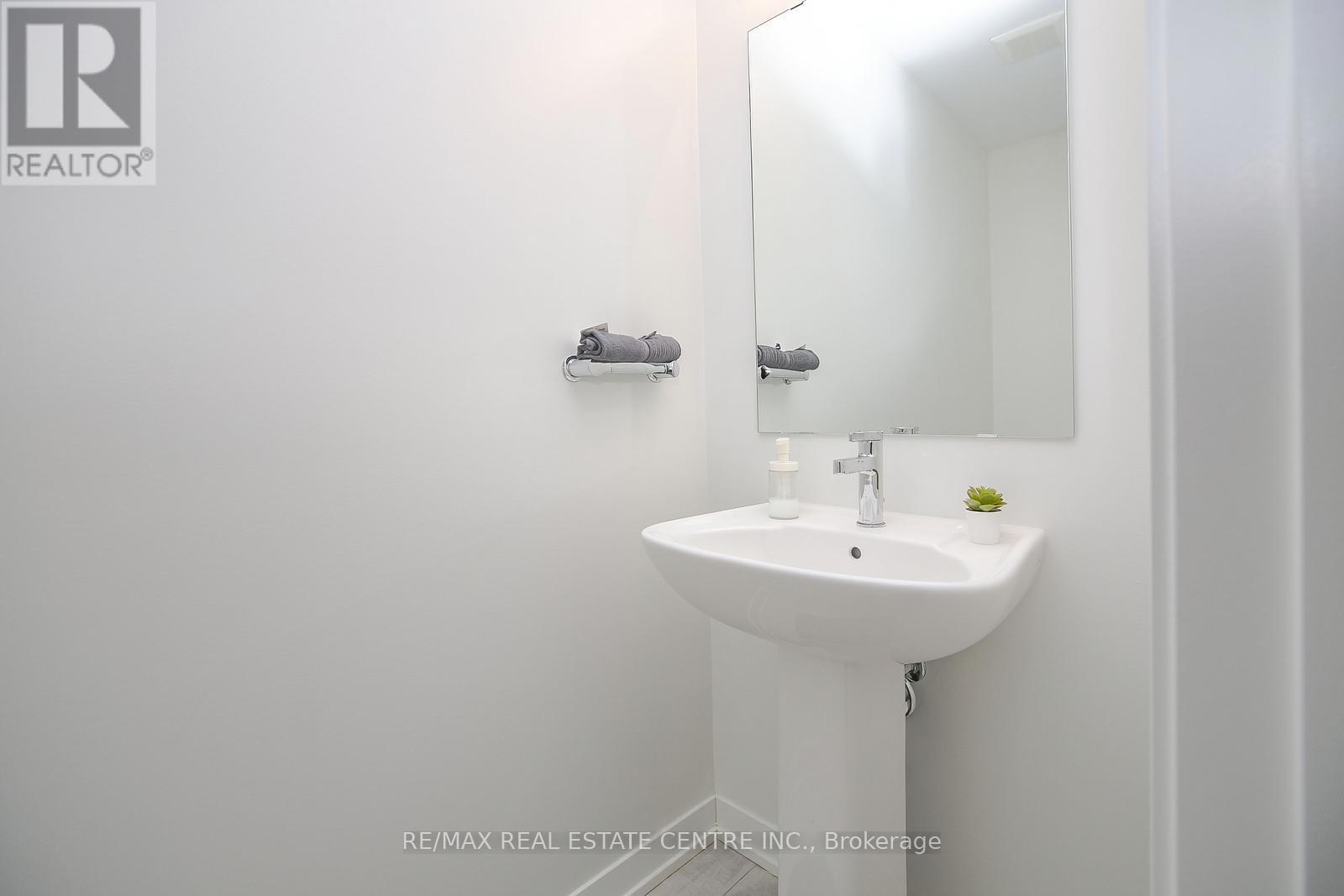 4 - 3556 Colonial Drive, Mississauga, Ontario  L5L 5T3 - Photo 17 - W12451016
