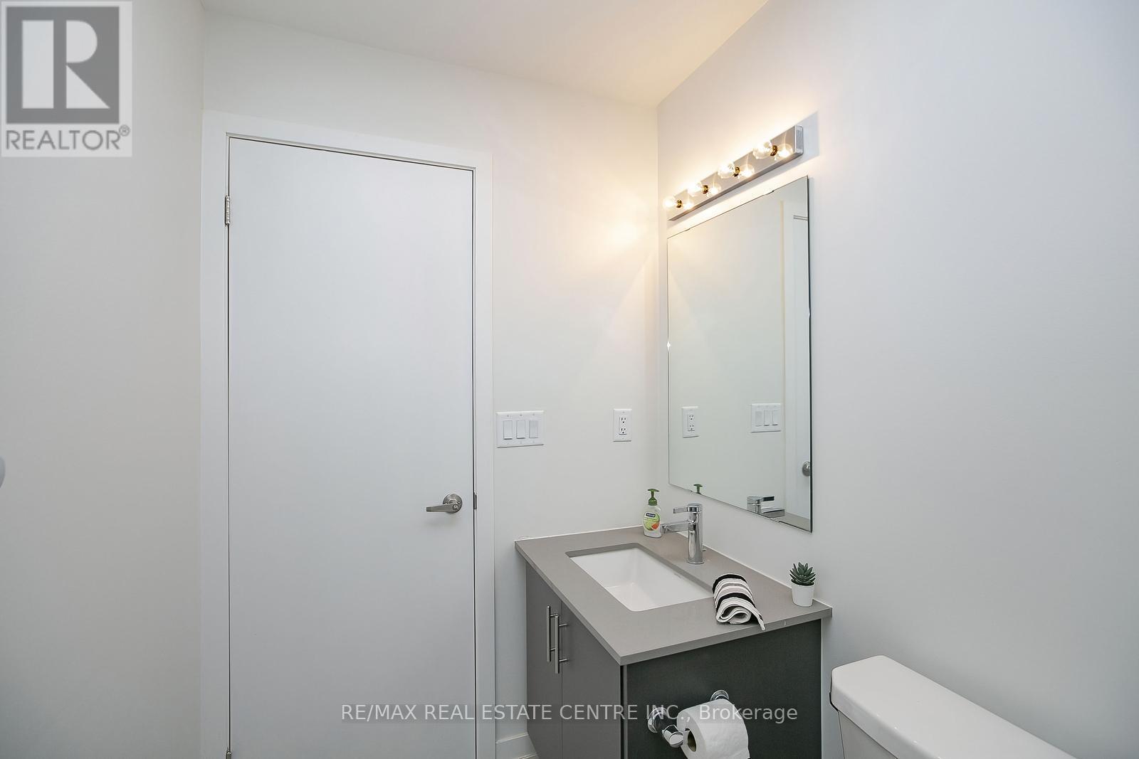 4 - 3556 Colonial Drive, Mississauga, Ontario  L5L 5T3 - Photo 27 - W12451016