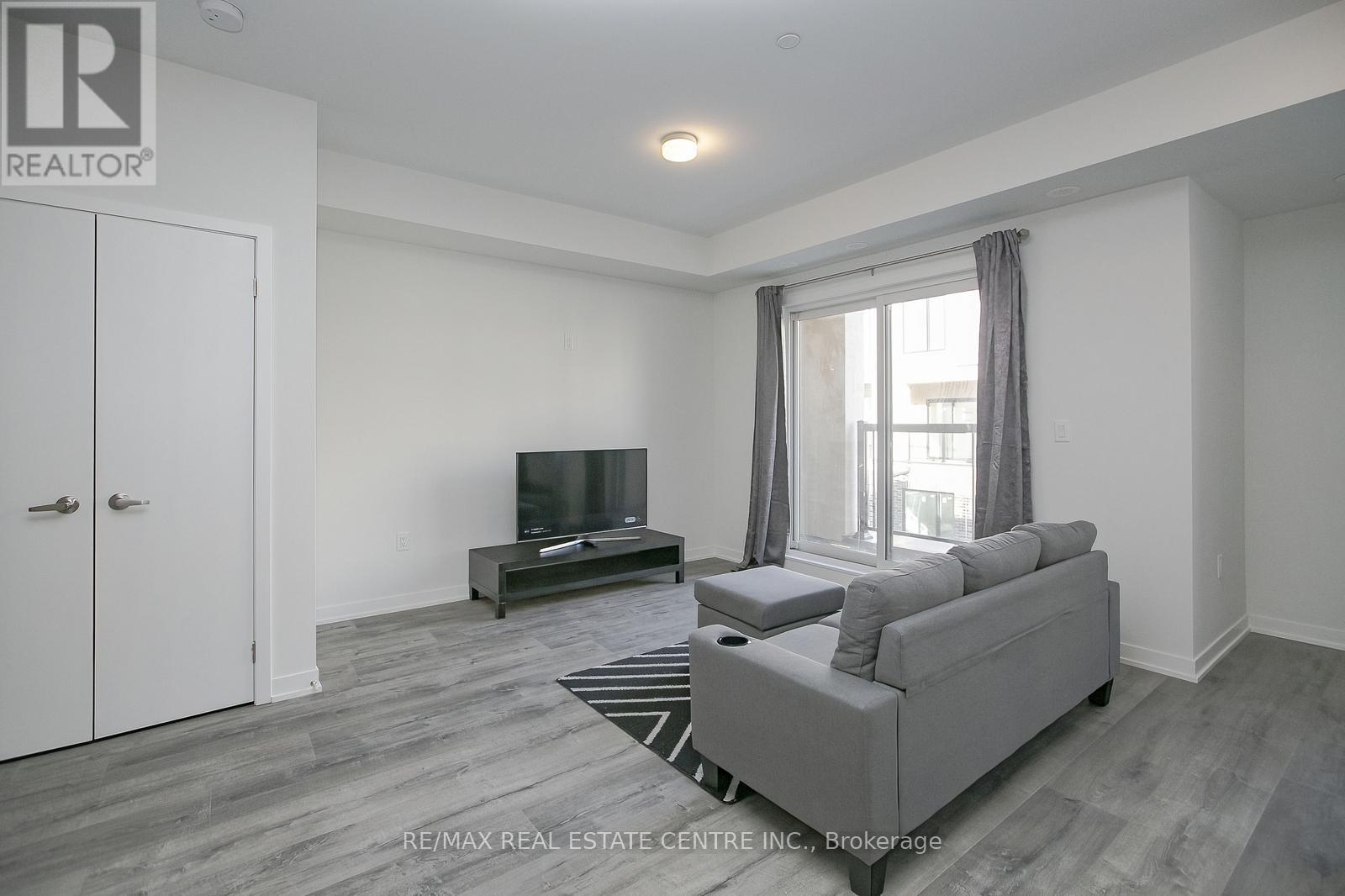 4 - 3556 Colonial Drive, Mississauga, Ontario  L5L 5T3 - Photo 6 - W12451016