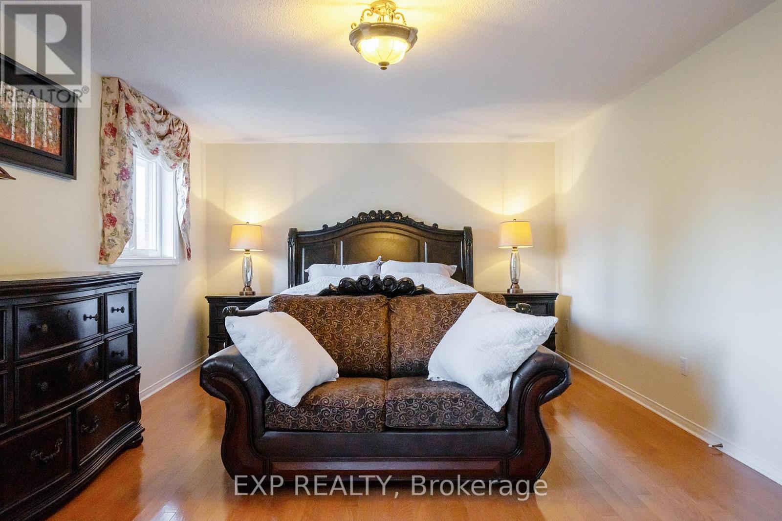 5400 Middleport Crescent, Mississauga, Ontario  L4Z 3V2 - Photo 19 - W12451017