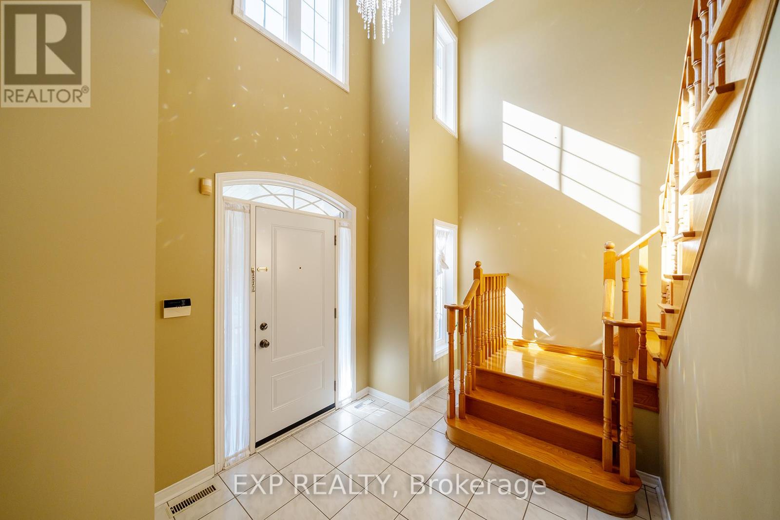 5400 Middleport Crescent, Mississauga, Ontario  L4Z 3V2 - Photo 2 - W12451017