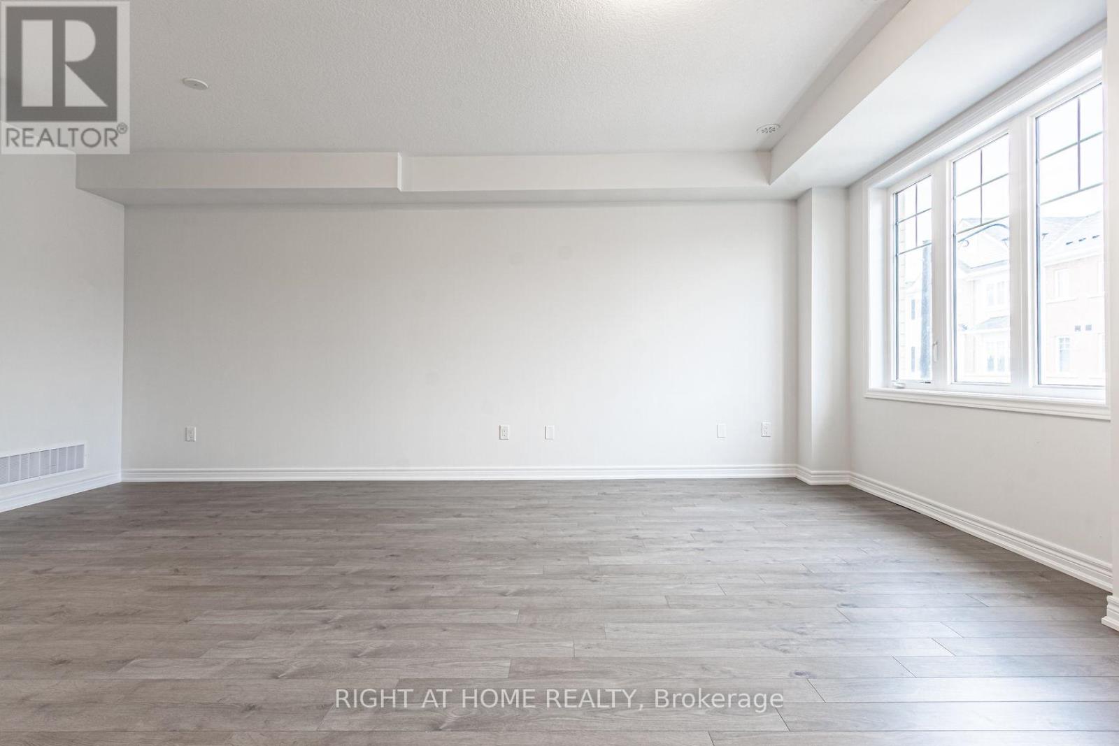 59 Hibiscus Lane, Hamilton, Ontario  L8K 0A4 - Photo 24 - X12450989