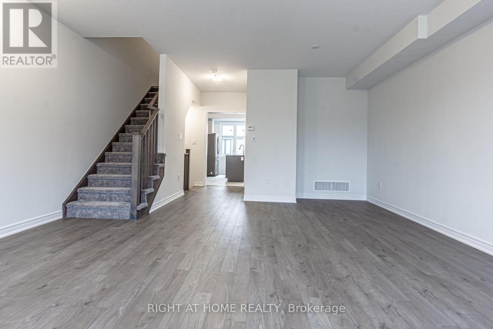 59 Hibiscus Lane, Hamilton, Ontario  L8K 0A4 - Photo 26 - X12450989