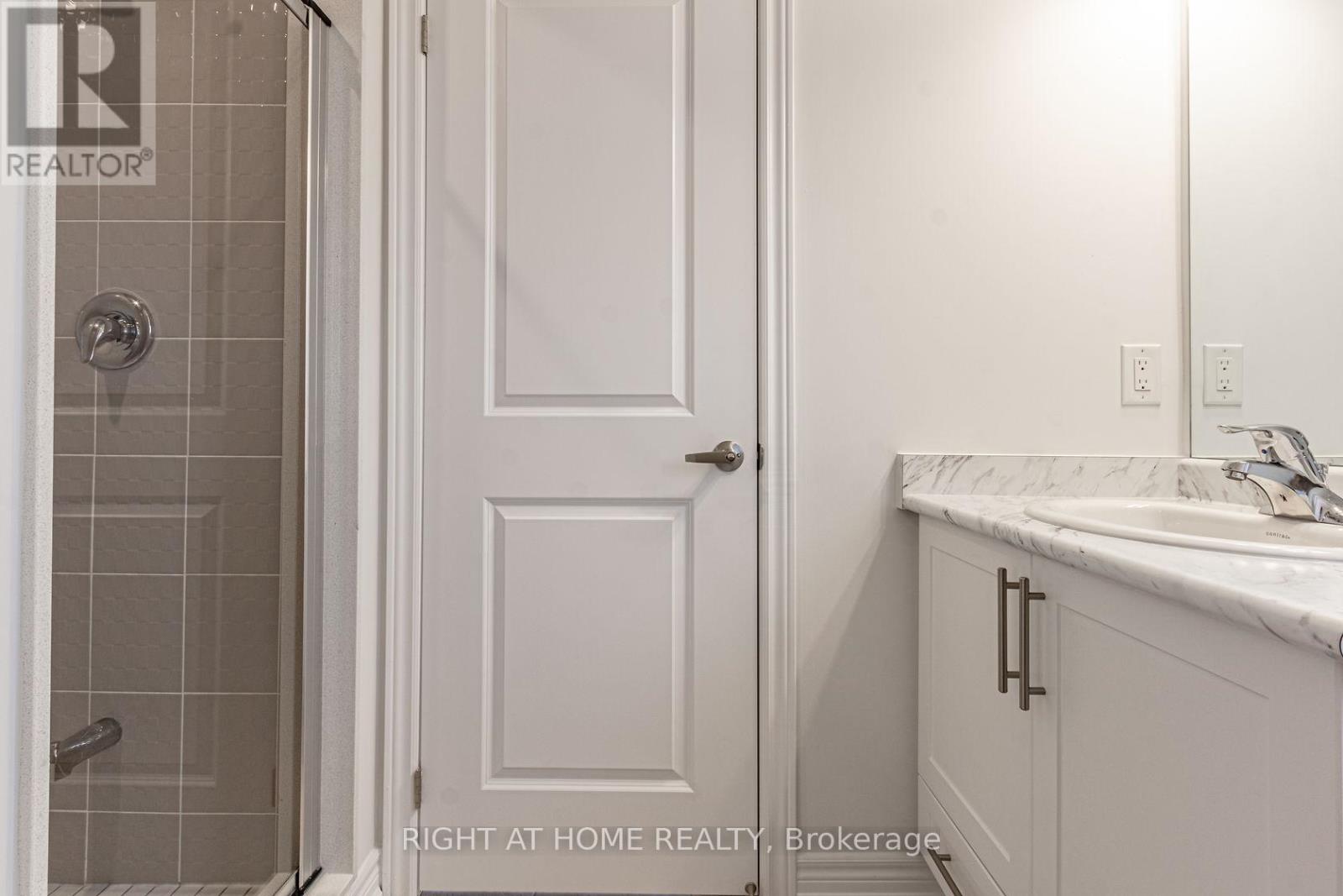 59 Hibiscus Lane, Hamilton, Ontario  L8K 0A4 - Photo 31 - X12450989