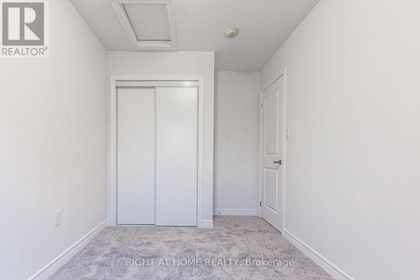 59 Hibiscus Lane, Hamilton, Ontario  L8K 0A4 - Photo 38 - X12450989