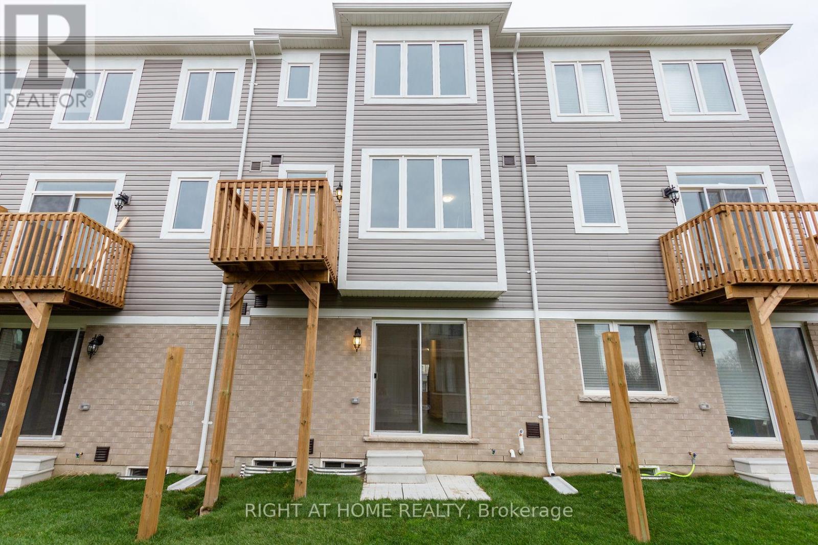 59 Hibiscus Lane, Hamilton, Ontario  L8K 0A4 - Photo 42 - X12450989