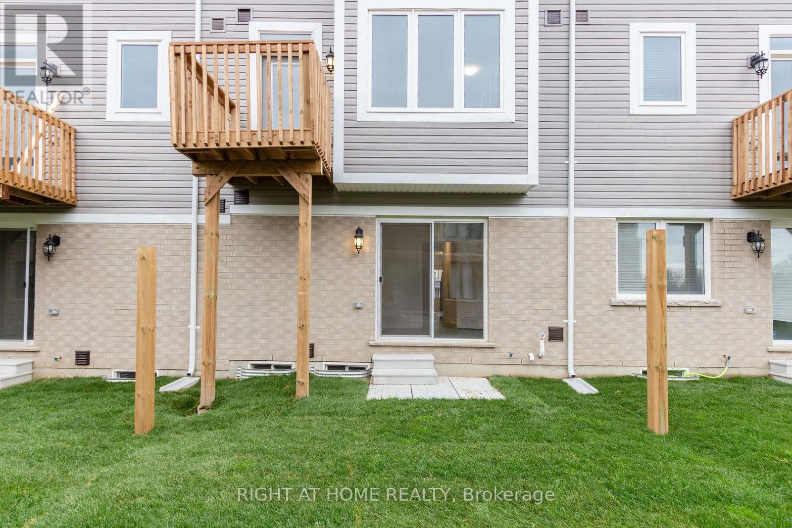 59 Hibiscus Lane, Hamilton, Ontario  L8K 0A4 - Photo 43 - X12450989