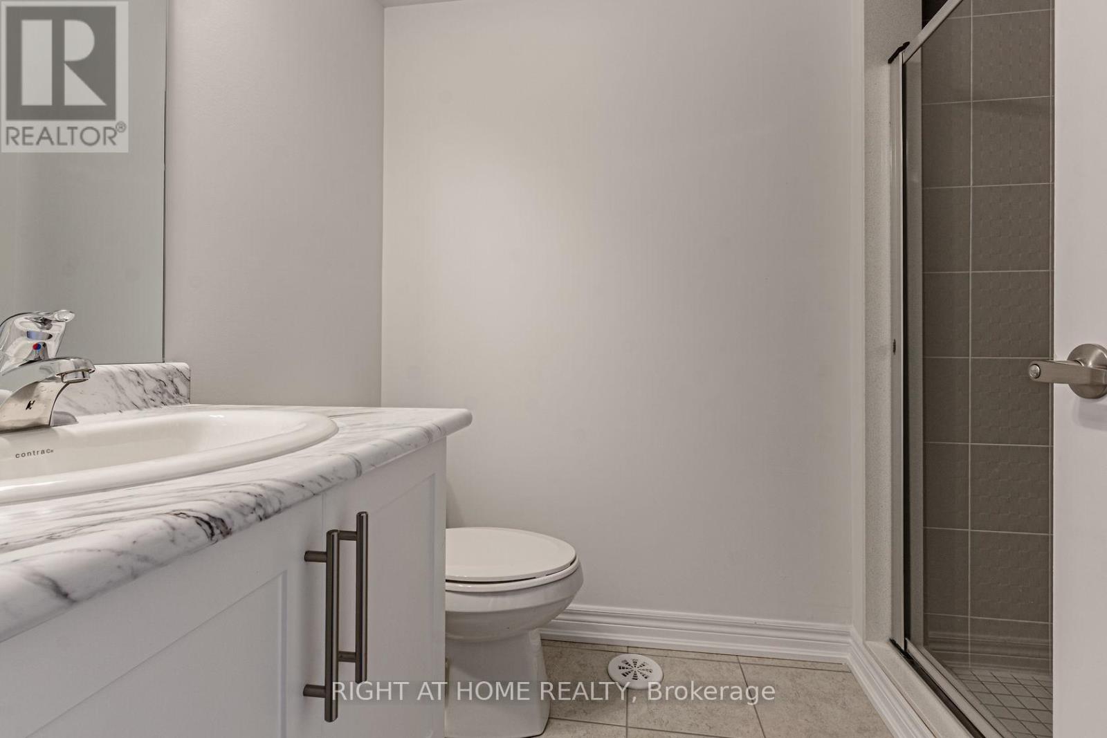 59 Hibiscus Lane, Hamilton, Ontario  L8K 0A4 - Photo 9 - X12450989