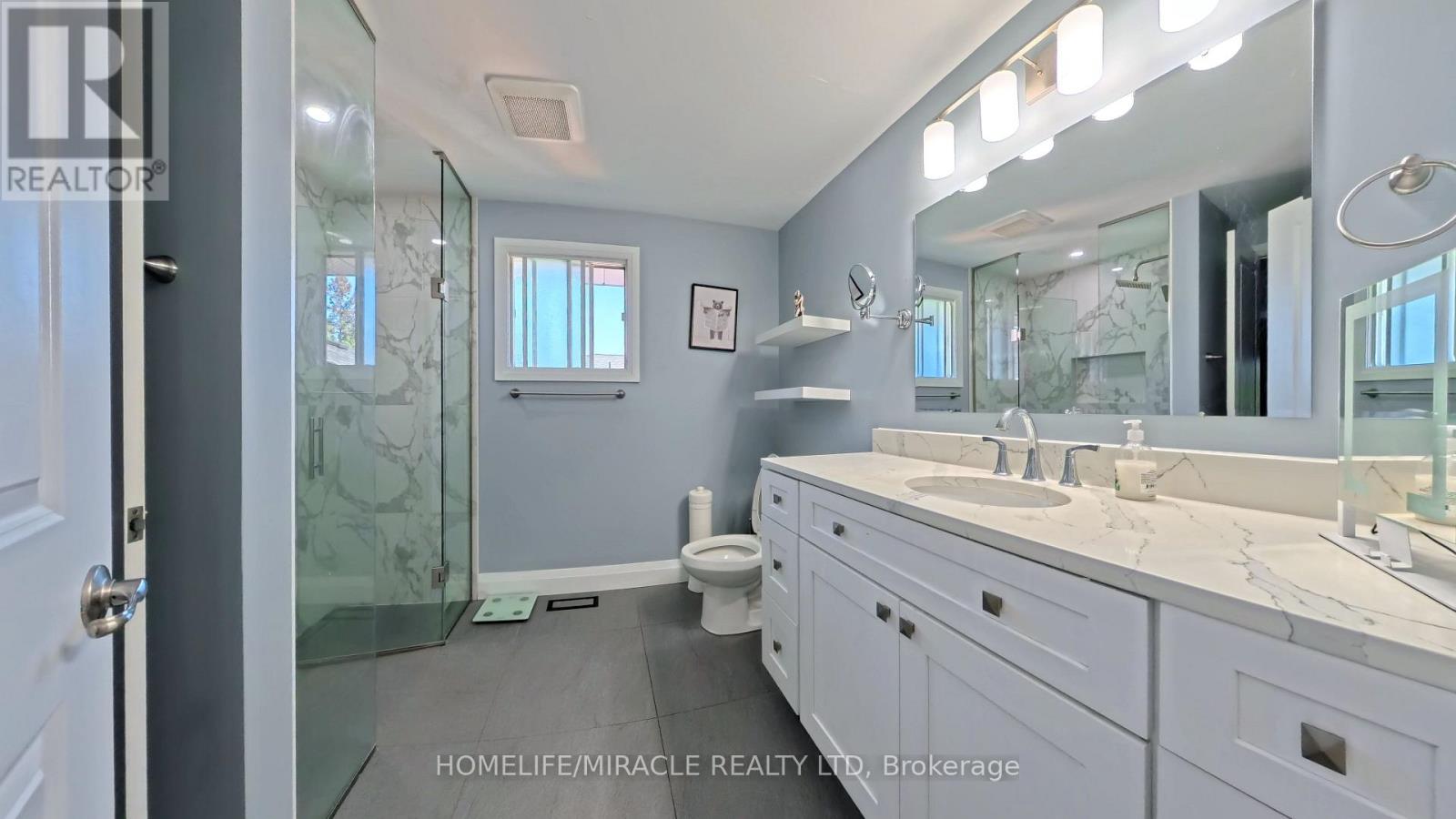 131 Carlyle Drive, Kitchener, Ontario  N2P 1V9 - Photo 13 - X12450995