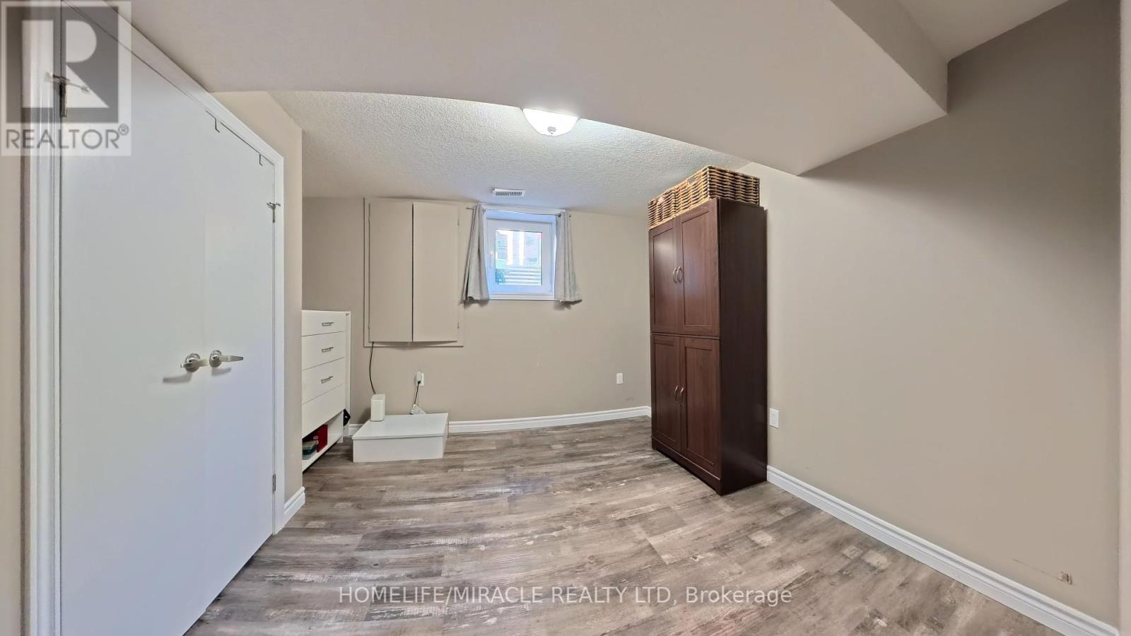 131 Carlyle Drive, Kitchener, Ontario  N2P 1V9 - Photo 30 - X12450995