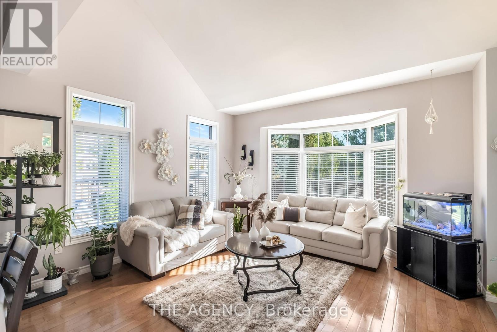 37 - 99 Panabaker Drive, Hamilton, Ontario  L9G 0A3 - Photo 14 - X12451019