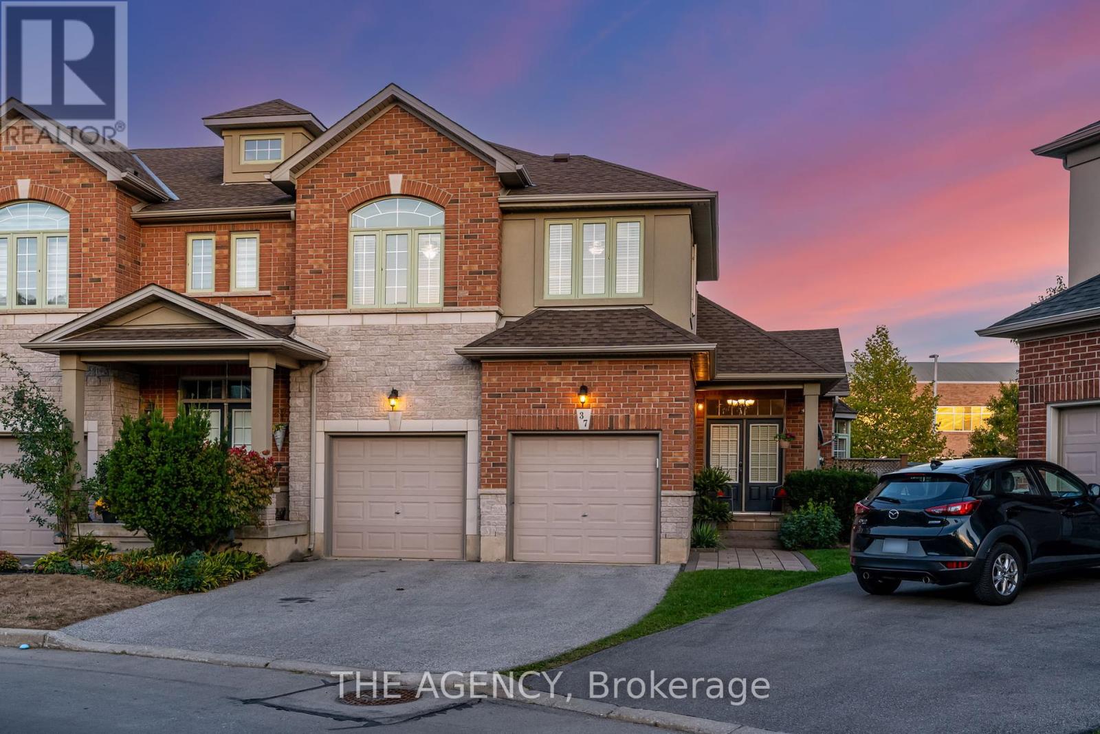 37 - 99 Panabaker Drive, Hamilton, Ontario  L9G 0A3 - Photo 2 - X12451019