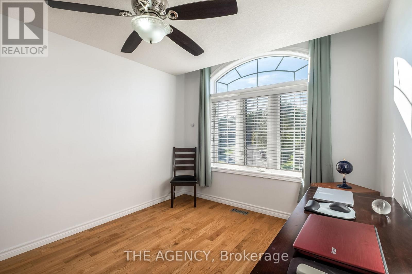 37 - 99 Panabaker Drive, Hamilton, Ontario  L9G 0A3 - Photo 35 - X12451019