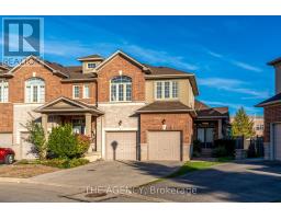 37 - 99 PANABAKER DRIVE, Hamilton, Ontario