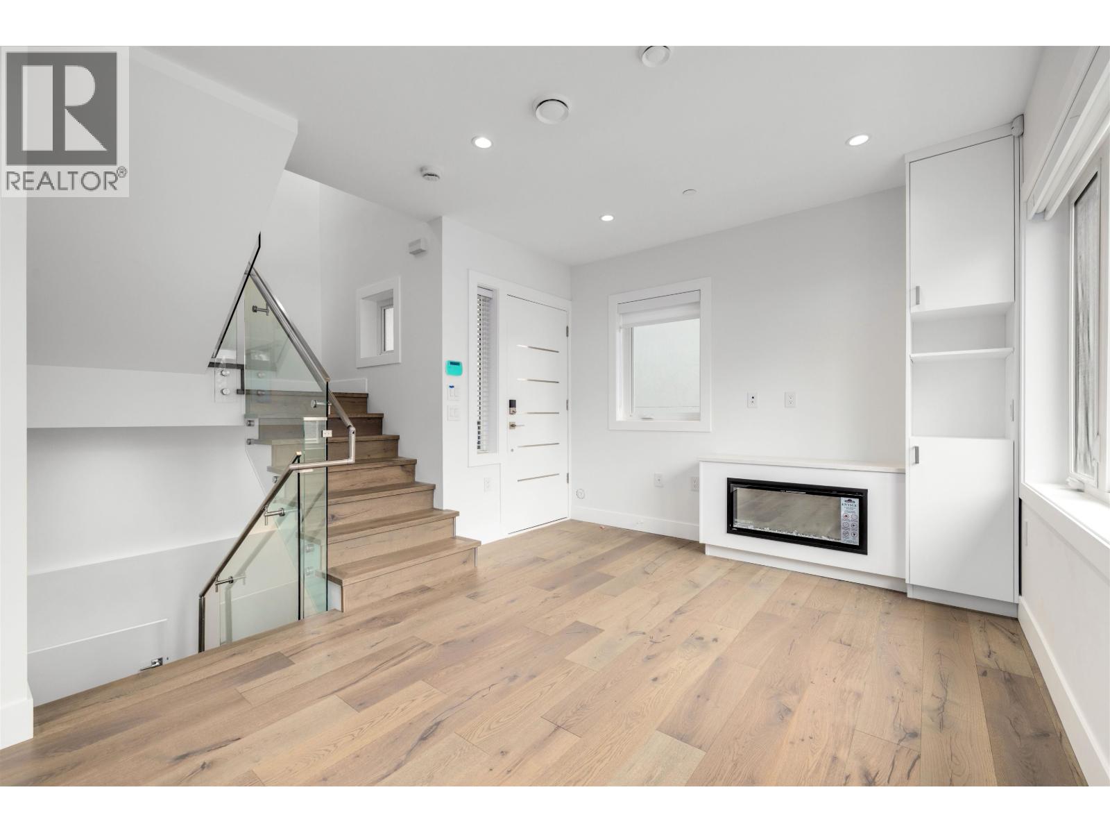 2 3571 E 28th Avenue, Vancouver, British Columbia  V5R 1T4 - Photo 9 - R3043167