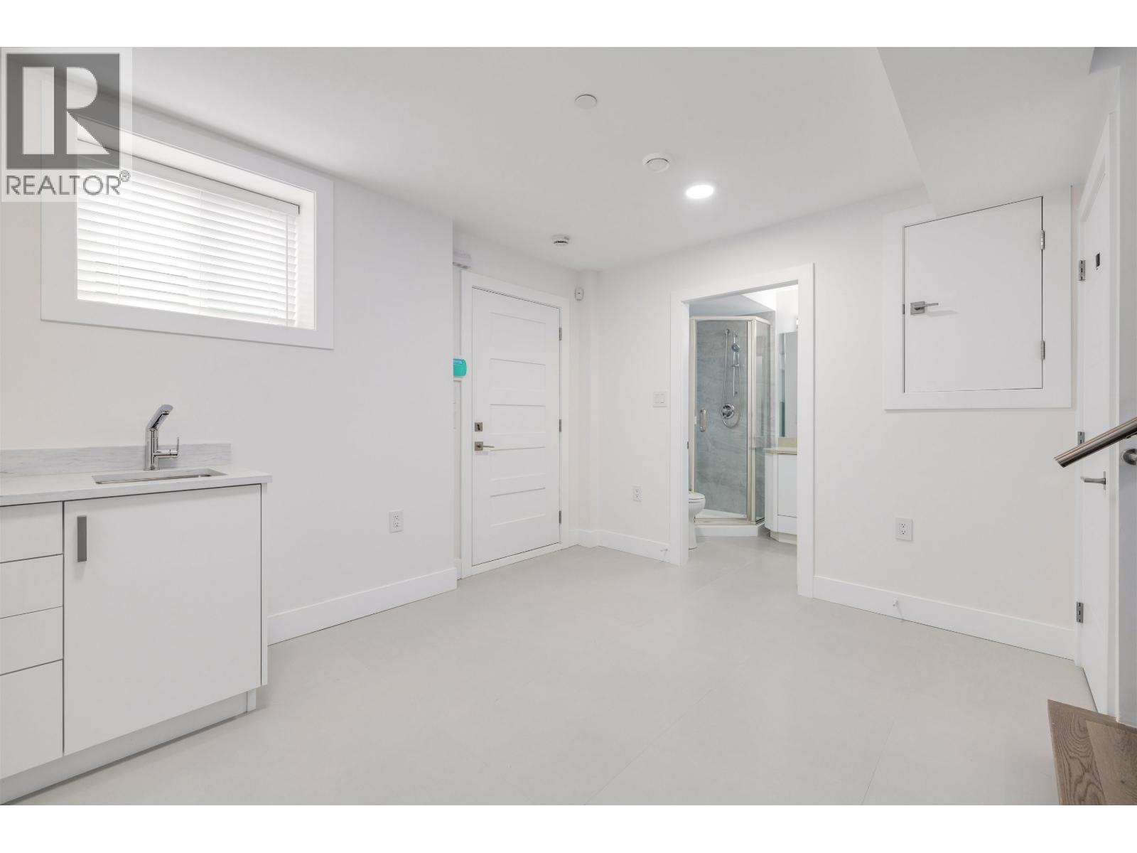 2 3571 E 28th Avenue, Vancouver, British Columbia  V5R 1T4 - Photo 15 - R3043167