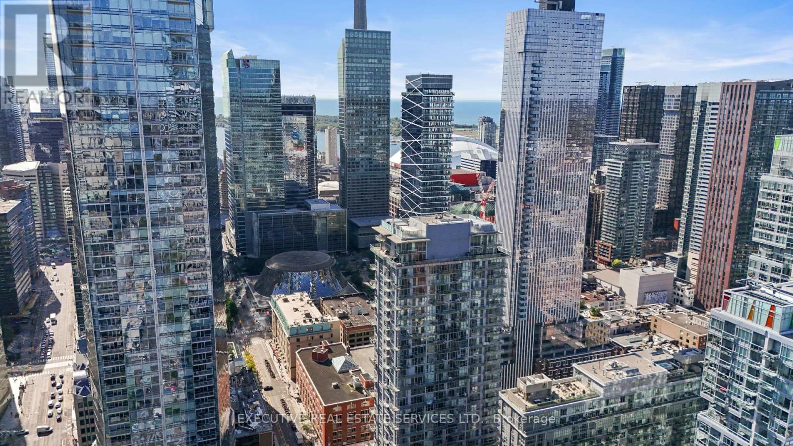 324 - 21 Nelson Street, Toronto, Ontario  M5V 3H9 - Photo 4 - C12451022