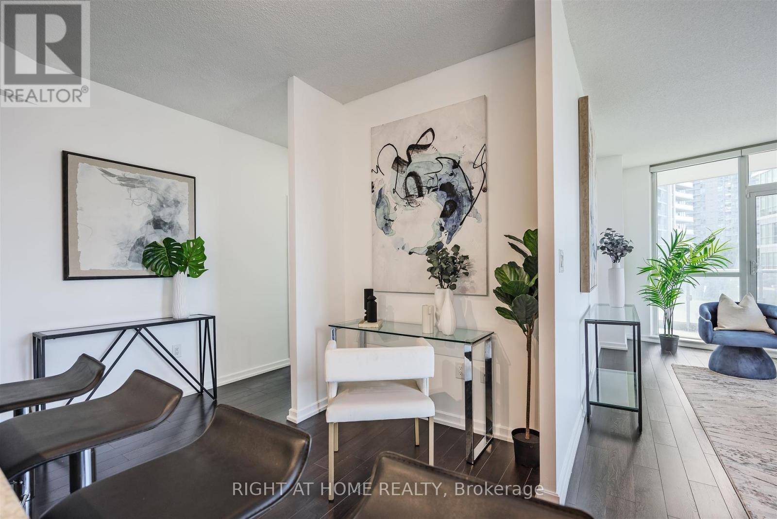 206 - 70 Forest Manor Road, Toronto, Ontario  M2J 0A9 - Photo 16 - C12451034
