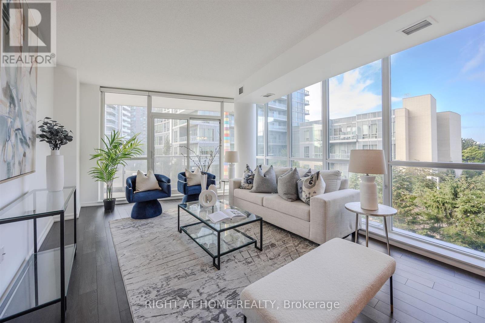 206 - 70 Forest Manor Road, Toronto, Ontario  M2J 0A9 - Photo 17 - C12451034