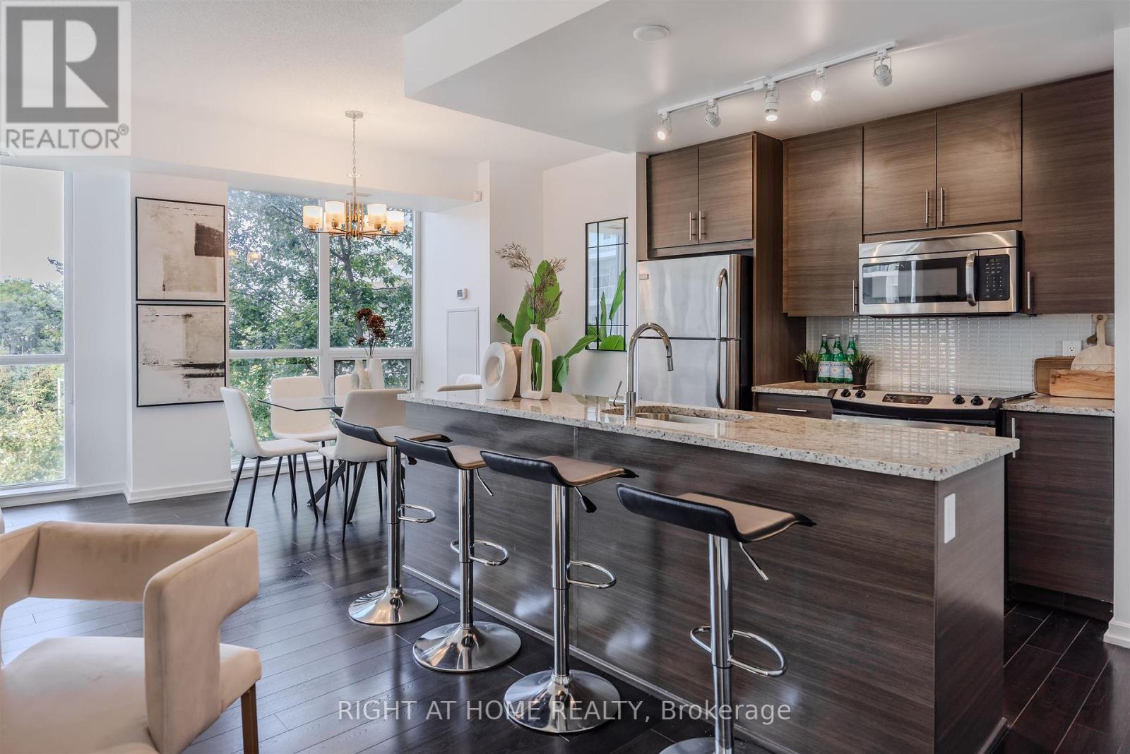 206 - 70 Forest Manor Road, Toronto, Ontario  M2J 0A9 - Photo 8 - C12451034