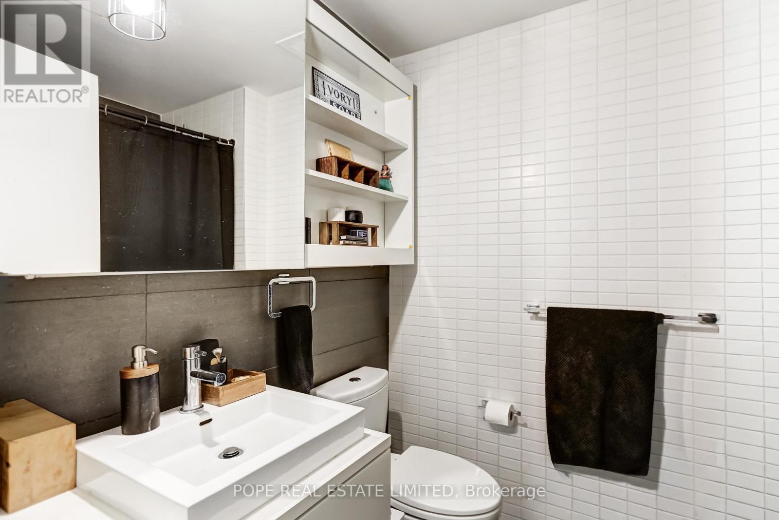 719 - 51 Trolley Crescent, Toronto, Ontario  M5A 0E9 - Photo 10 - C12451037