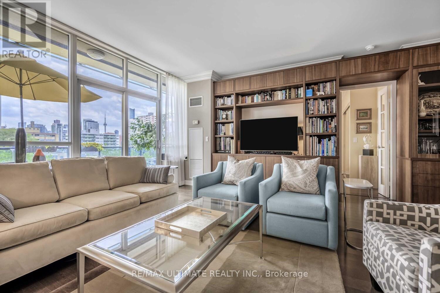 404 - 28 Linden Street, Toronto, Ontario  M4Y 0A4 - Photo 10 - C12451044