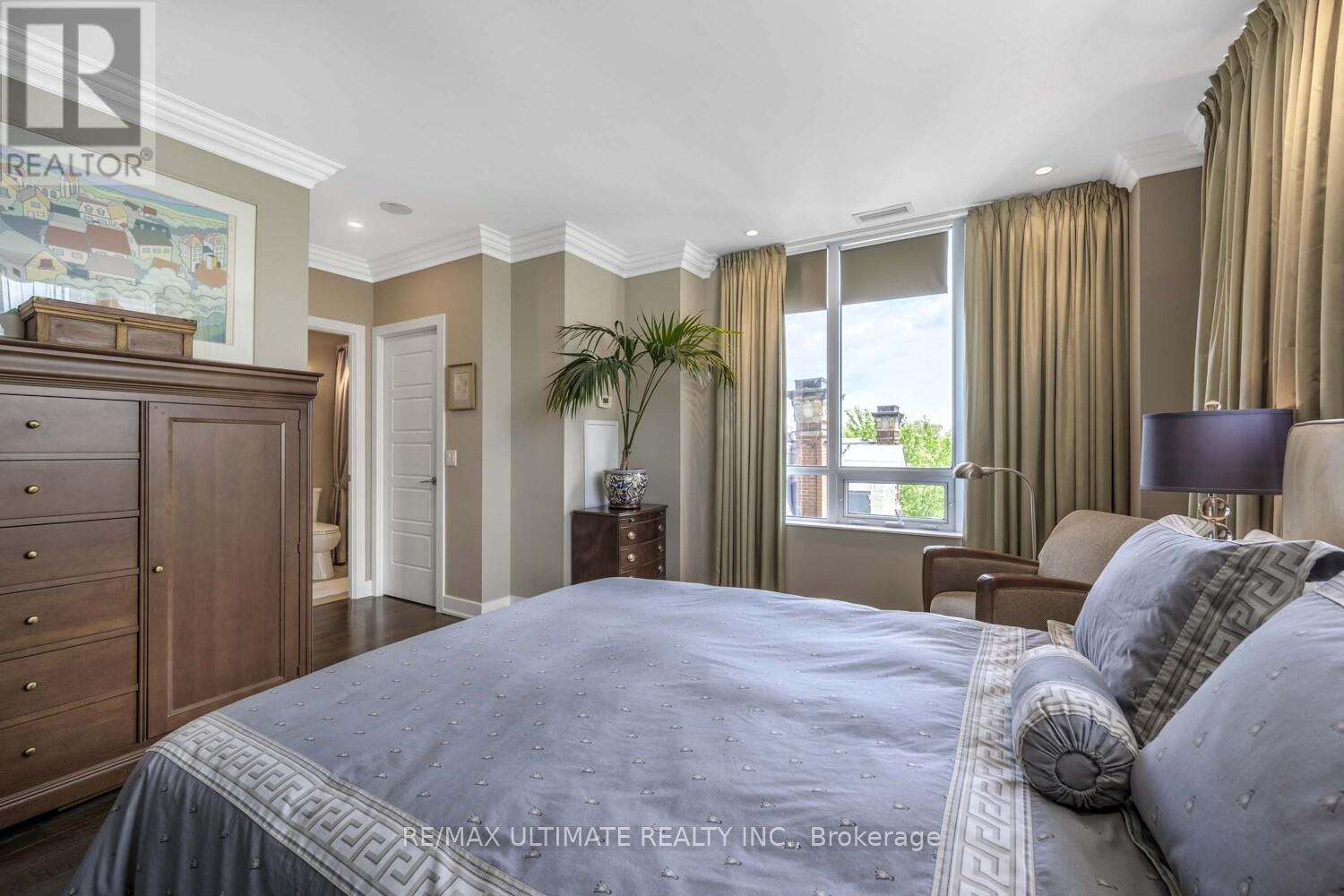 404 - 28 Linden Street, Toronto, Ontario  M4Y 0A4 - Photo 16 - C12451044